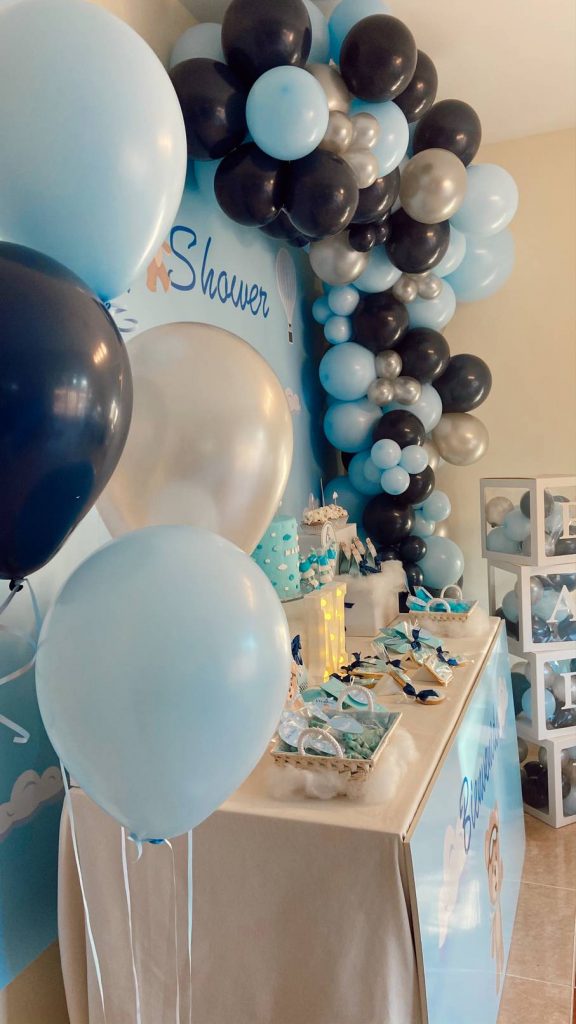 Corner baby shower